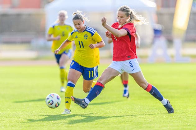 260603 Johanna Renmark of Sweden and Mina Bergersen of Norway during the U23 womenÂ s International Friendly, Länderspiel, Nationalmannschaft football match between Sweden and Norway on June 3, 2026 in Kalmar. Photo: Suvad Mrkonjic BILDBYRAN COP 170 SM0467 fotboll football soccer fotball u23 under 23 sverige sweden norge norway dam bbeng Copyright: SUVADxMRKONJIC BB260603SM086