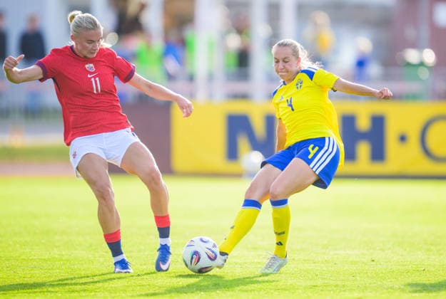 260603 Julie Jorde of Norway and Sara Eriksson of Sweden during the U23 womenÂ s International Friendly, Länderspiel, Nationalmannschaft football match between Sweden and Norway on June 3, 2026 in Kalmar. Photo: Suvad Mrkonjic BILDBYRAN COP 170 SM0467 fotboll football soccer fotball u23 under 23 sverige sweden norge norway dam bbeng norge norway sverige sweden Copyright: SUVADxMRKONJIC BB260603SM111