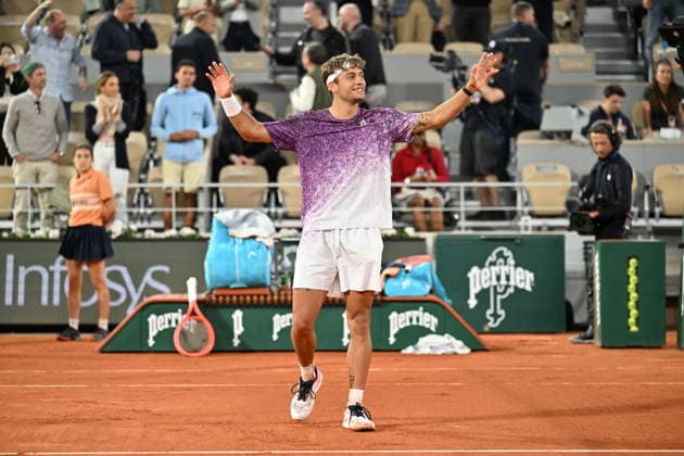 2026 French Open (Roland-Garros) - Day 11 PARIS, FRANCE - JUNE 3: Flavio Cobolli of Italy celebrates after winning against Felix Auger-Aliassime (not seen) of Canada during Men s Singles quarter-final match on the eleventh day of the French Open at Philippe-Chatrier Court in Paris, France, on June 3, 2026. Mustafa Yalcin Anadolu Paris France. Editorial use only. Please get in touch for any other usage.  Copyright: x2026xAnadoluxMustafaxYalcinx