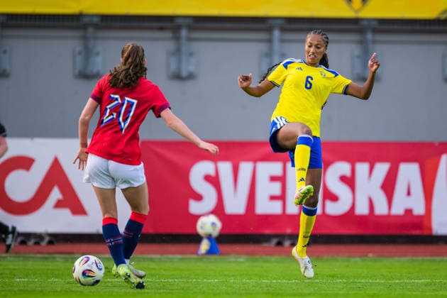 260603 Froya Brennskag-Dorsin of Norway and Cassandra Bogere of Sweden during the U23 womenÂ s International Friendly, Länderspiel, Nationalmannschaft football match between Sweden and Norway on June 3, 2026 in Kalmar. Photo: Suvad Mrkonjic BILDBYRAN COP 170 SM0467 fotboll football soccer fotball u23 under 23 sverige sweden norge norway dam bbeng norge norway sverige sweden Copyright: SUVADxMRKONJIC BB260603SM126