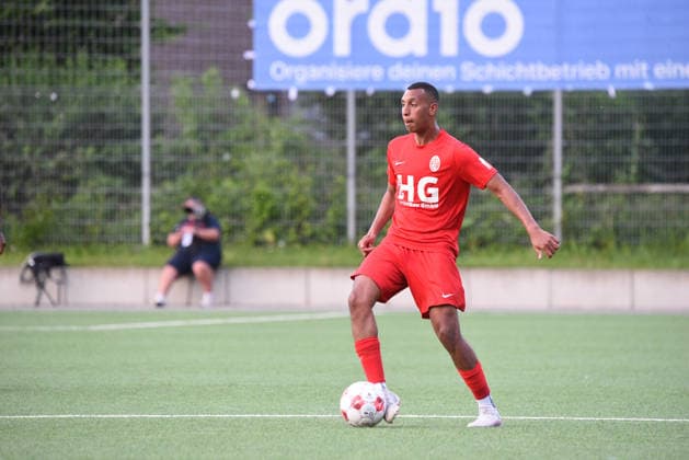 Fußball, Oberliga, Relegation, Eimsbütteler TV - SV Todesfelde #2 Fußball I Herren I Saison 2025 2026 I Aufstiegsrunde Regionalliga Nord I 2. Spieltag I Eimsbütteler TV - SV Todesfelde I 03.06.2026 Jon Willem Pauli ( 10, ETV) (Nur zur redaktionellen Nutzung.) Hamburg Stadion Hoheluft, Lokstedter Steindamm 87 Hamburg Deutschland Copyright: xLobeca RobertoxSeidelx