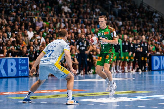 Handball, HBL, SC Magdeburg - VfL Gummersbach #2 Deutschland: HBL DAIKIN Handball Bundesliga 2025 - 2026, 33. Spieltag - SC Magdeburg vs VfL Gummersbach - GETEC Arena (Magdeburg): Felix Claar (SC Magdeburg, 7) am Ball Copyright: xTomxLauruschkatx
