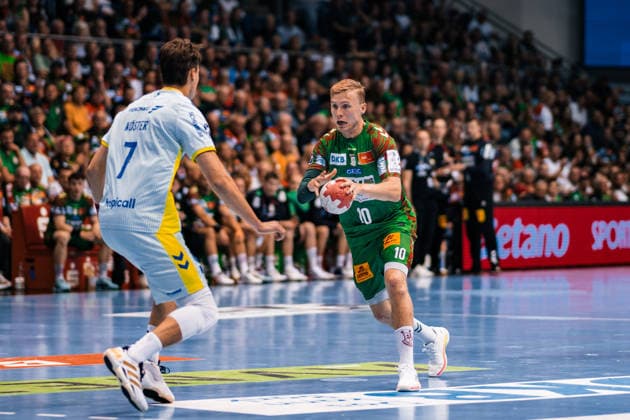 Handball, HBL, SC Magdeburg - VfL Gummersbach #2 Deutschland: HBL DAIKIN Handball Bundesliga 2025 - 2026, 33. Spieltag - SC Magdeburg vs VfL Gummersbach - GETEC Arena (Magdeburg): Gisli Kristjansson (SC Magdeburg, 10) am Ball Copyright: xTomxLauruschkatx