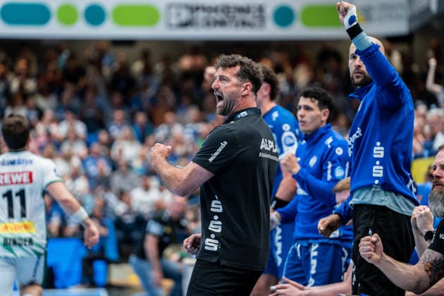 Handball, HBL, TBV Lemgo - SC DHfK Leipzig #2 TBV Lemgo Lippe (GER) vs. SC DHfK Leipzig (GER), Handball, Daikin Handball Bundesliga, 33. Spieltag, 3.6.2026, Saision 2025 2026, Lemgo Florian Kehrmann (TBV Lemgo Lippe, Trainer) jubelt nach einer Parade Lemgo Phoenix Contact Arena Deutschland