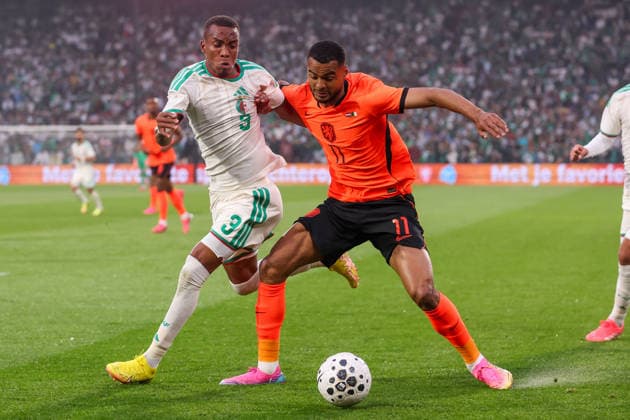 Fußball, Testspiel, Niederlande - Algerien #2 2026-06-03 Netherlands v Algeria - Friendly international football match ROTTERDAM, NETHERLANDS - JUNE 3: Cody Gakpo of Netherlands battles for the ball with Achraf Abada of Algeria during the Friendly international football match match between Netherlands and Algeria at Stadion Feijenoord on June 3, 2026 in Rotterdam, Netherlands. Rotterdam Stadion Feijenoord Netherlands Content not available for redistribution in The Netherlands directly or indirectly through any third parties. Copyright: xHansxvanxderxValkx