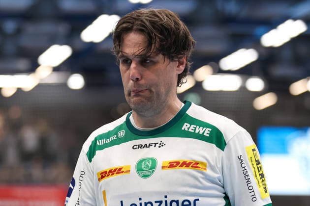 Handball, HBL, TBV Lemgo - SC DHfK Leipzig #5 2026.06.03, xkwix, Handball, HBL, TBV Lemgo Lippe - SC DHfK Leipzig, PHOENIX CONTACT arena, 33.Spieltag, Saison 2025 2026: Dean BombaÄ? (SC DHfK Leipzig 67) entteuschend guckend mit Schmollgesicht nach Abpfiff Photo: xKamilxWilkowskixPressefotoKochx Nordrhein-Westfalen Deutschland