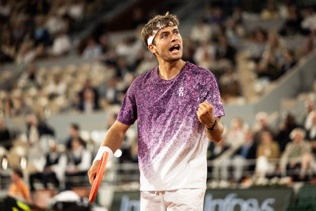 2026 French Open - Day Eleven Flavio Cobolli reacts during his men s singles match against Felix Auger-Aliassime on day 11 of the French Open tennis tournament on Court Philippe Chatrier at the Roland-Garros Complex in Paris, France. Paris France  Copyright: xIbrahimxEzzatx originalFilename:ezzat-notitle260603_np9Zs.jpg