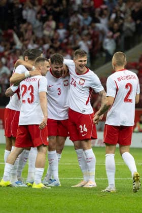 Fußball, Testspiel, Polen - Nigeria #6 Poland - Nigeria 03.06.2026 football, Warsaw, PGE National Stadium, FIFA , friendly international game match Poland - Nigeria ( mecz towarzyski, pilka nozna, Polska - Nigeria ) image shows: goal react Przemyslaw Wisniewski (3) Karol Czubak (24) Norbert Wojtuszek (2) Kacper Kozlowski (23) photo Katarzyna Plewczynska Fotostyk Copyright: xKatarzynaxPlewczynskax 20260603FCTKPKAPL7975