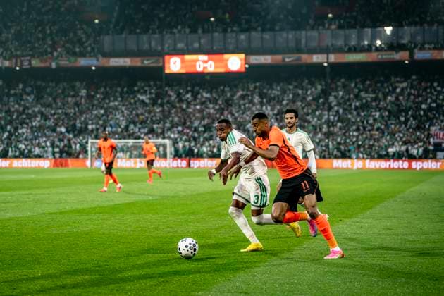 ROTTERDAM - (lr) Achref Abada of Algeria, Cody Gakpo of the Netherlands during the 2026 World Cup friendly match between the Netherlands and Algeria at Stadium De Kuip on 3 June 2026 in Rotterdam, the Netherlands. (Photo by Stefan Koops EYE4IMAGES DeFodi Images) -