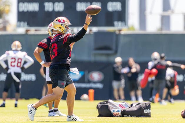 SANTA CLARA, CA - JUNE 03: Brock Purdy 13 of the San Francisco 49ers throws the ball during a team OTA practice at SAP Performance Facility on June 3, 2026 in Santa Clara, CA. (Photo by Matthew Huang Icon Sportswire) NFL, American Football Herren, USA JUN 03 San Francisco 49ers OTA EDITORIAL USE ONLY Icon260603018