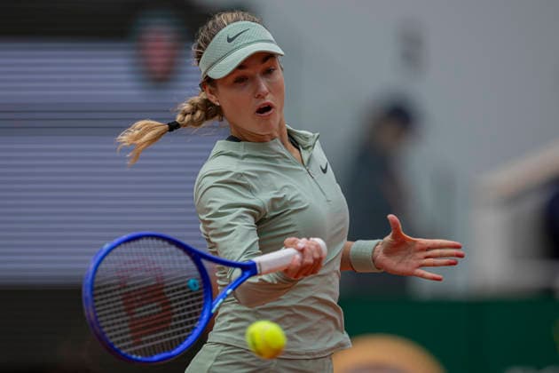 2026 French Open - Day Eleven Anna Kalinskaya returns the ball against Maja Chwalinska during the Roland Garros Grand Slam Tournament on June 3, 2026, in Paris, France. Paris France  Copyright: xRobertxSzaniszlox originalFilename:szaniszlo-notitle260603_npJhh.jpg