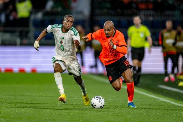 ROTTERDAM - (lr) Achref Abada of Algeria, Donyell Malen of the Netherlands during the 2026 World Cup friendly match between the Netherlands and Algeria at Stadium De Kuip on 3 June 2026 in Rotterdam, the Netherlands. (Photo by Stefan Koops EYE4IMAGES DeFodi Images) -