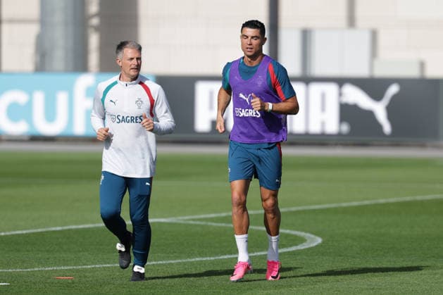 Training of the Portuguese national football team in the football city of Oeiras - Portugal, June 3, 2026, in Alges, Portugal. Cristiano Ronaldo (Portugal ,7) while warming up Copyright: HMBxMedia FernandoxSoares