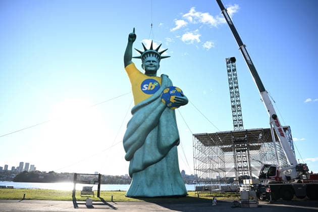 SPORTSBET WORLD CUP CAMPAIGN LAUNCH, An inflatable statue of former Scocceroo John Aloisi is seen during a Sportsbet promotional event ahead of the FIFA 2026 World Cup, at Cockatoo Island in Sydney, Thursday, June 4, 2026. (AAP Image) NO ARCHIVING NO ARCHIVING SYDNEY NEW SOUTH WALES AUSTRALIA  Copyright: xAAPxIMAGEx 20260604126729911848