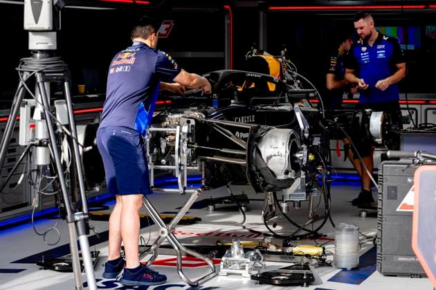 MONACO - Mechanics at work on the car of Formula 1 driver Isack Hadjar of Oracle Red Bull Racing during the Formula 1 Monaco Grand Prix on the Monaco Street Circuit on June 4, 2026 in Monaco, Monaco. (Photo by DeFodi Images) -