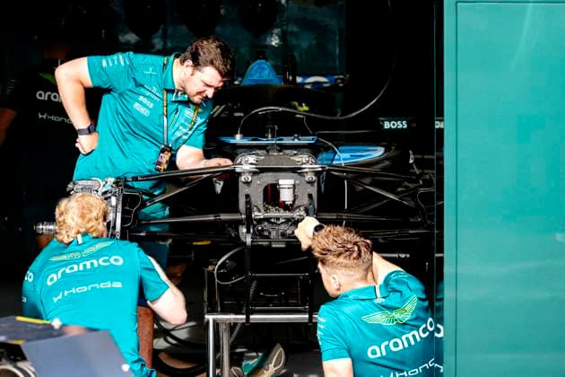MONACO - Mechanics at work on the car of Formula 1 driver Fernando Alonso or Aston Martin Aramco Formula 1 Team during the Formula 1 Monaco Grand Prix on the Monaco Street Circuit on June 4, 2026 in Monaco, Monaco. (Photo by DeFodi Images) -