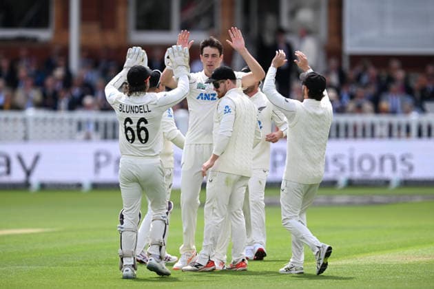 England v New Zealand, International Test Match 2026 Wicket - Will O Rourke of New Zealand celebrates taking the wicket of Joe Root of England during the International Test Match 2026 match between England and New Zealand at Lord s Cricket Ground, St John s Wood, UK on 4 June 2026. St John s Wood Lord s Cricket Ground London UK Editorial use only , Copyright: xGrahamxHuntx PSI-24393-0088
