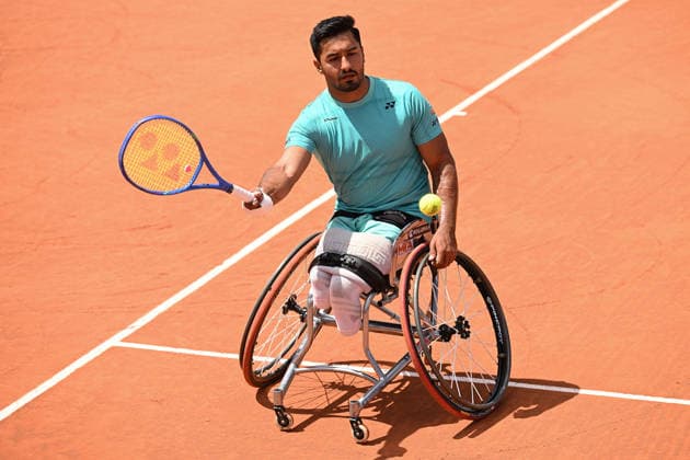 2026 French Open (Roland-Garros) - Day 12 PARIS, FRANCE - JUNE 04: Ahmet Kaplan of Turkiye and Sam Schroder of Netherlands (not seen) compete during the Men s Wheelchair Singles semifinal match at the French Open (Roland Garros) Grand Slam tennis tournament in Paris, France on June 04, 2026. Burak Akbulut Anadolu Paris France. Editorial use only. Please get in touch for any other usage.  Copyright: x2026xAnadoluxBurakxAkbulutx