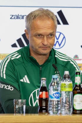 04.06.2026, xgrfx, Fussball DFB-Medientermine, Deutsche Frauennationalmannschaft - Pressekonferenz und Abschlusstraining v.l. Christian Wück (Deutsche Frauennationalmannschaft) (DFL DFB REGULATIONS PROHIBIT ANY USE OF PHOTOGRAPHS as IMAGE SEQUENCES and or QUASI-VIDEO) Köln