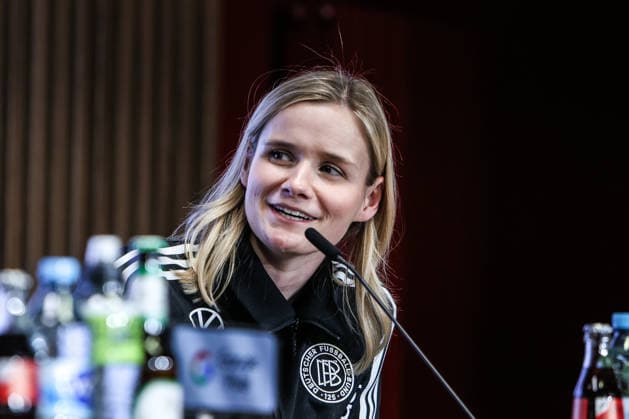Fussball, WM-Qualifikation Europa (Frauen) Saison 2026 Abschluss Pressekonferenz Deutschland vor dem Spiel gegen Norwegen 04.06.2026, RheinEnergeieSTADION Sonja Alger (Pressesprecherin, Deutschland) Köln RheinEnergieSTADION Nordrhein-Westfalen Deutschland