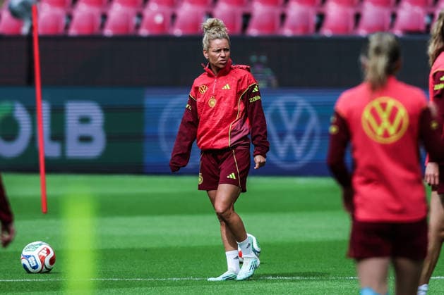 Fussball, WM-Qualifikation Europa (Frauen) Saison 2026 Abschlusstraining Deutschland vor dem Spiel gegen Norwegen 04.06.2026, RheinEnergeieSTADION Linda Dallmann (Germany, 16) Köln RheinEnergieSTADION Nordrhein-Westfalen Deutschland