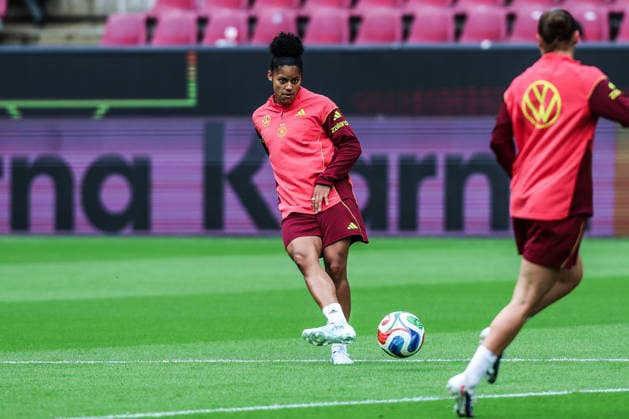 Fussball, WM-Qualifikation Europa (Frauen) Saison 2026 Abschlusstraining Deutschland vor dem Spiel gegen Norwegen 04.06.2026, RheinEnergeieSTADION Shekiera Martinez (Germany, 14) Köln RheinEnergieSTADION Nordrhein-Westfalen Deutschland