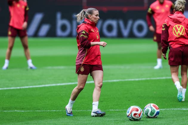 Fussball, WM-Qualifikation Europa (Frauen) Saison 2026 Abschlusstraining Deutschland vor dem Spiel gegen Norwegen 04.06.2026, RheinEnergeieSTADION Vivien Endemann (Germany, 8) Köln RheinEnergieSTADION Nordrhein-Westfalen Deutschland