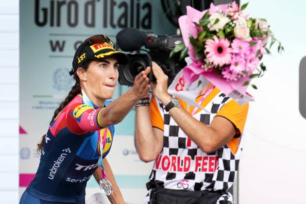 Italy™s Elisa Balsamo of Lidl - Trek™s stage winner celebrate on the podium after the Stage 6 of the Giro d™Italia Women, from Ala to Brescello, Italy, Thursday, June 4, 2026  Copyright: xDavidexSpada LaPressex
