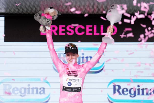 The pink jersey Netherlands™s Anna van der Breggen of Team SD Worx - Protime™s celebrate on the podium after the Stage 6 of the Giro d™Italia Women, from Ala to Brescello, Italy, Thursday, June 4, 2026  Copyright: xDavidexSpada LaPressex