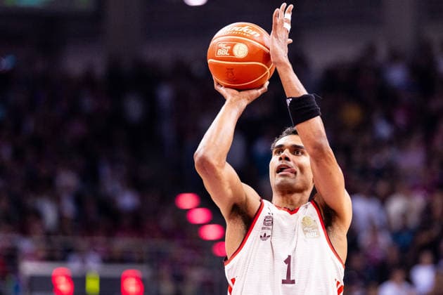 BONN, GERMANY - JUNE 04: Oscar da Silva (FC Bayern Muenchen, 1) shoots from the freethrow line during the easyCredit Basketball Bundesliga Playoffs Semi-final match 3 between Telekom Baskets Bonn vs. FC Bayern Muenchen at Telekom Dome Bonn on match 3 of easyCredit Basketball Bundesliga Playoffs Semi-final on June 04, 2026 in Bonn, Germany. North Rhine Westphalia Germany Copyright: xSteffiexWunderlx