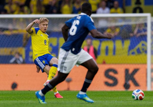 260604 Daniel Svensson of Sweden during the International Friendly, Länderspiel, Nationalmannschaft football match between Sweden and Greece on June 4, 2026 in Stockholm. Photo: Maxim Thore BILDBYRAN kod MT JM0822 bbeng fotboll football soccer fotball träningslandskamp international friendly sverige sweden sverige a grekland greece Copyright: MAXIMxTHORE BB260604MT024