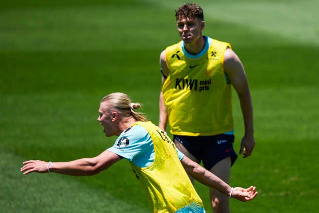 World Cup 2026 Greensboro, USA 20260604 Erling Braut Haaland and Jorgen Strand Larsen training with the Norwegian mens national football team at The University of North Carolina Greensboro UNCG Photo Fredrik Varfjell NTB Greensboro USA EDITORIAL USE ONLY RESTRICTED USE FOR BETTING COMPANIES  Copyright: xFredrikxVarfjellx xNTBx