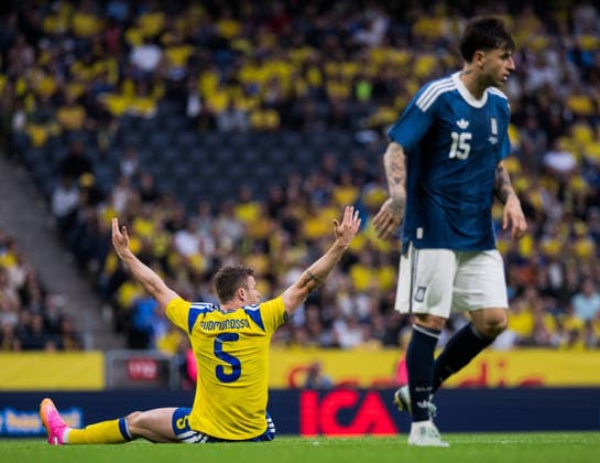 260604 Gabriel Gudmundsson of Sweden reacts during the International Friendly, Länderspiel, Nationalmannschaft football match between Sweden and Greece on June 4, 2026 in Stockholm. Photo: Joel Marklund BILDBYRAN kod JM JM0822 bbeng fotboll football soccer fotball träningslandskamp international friendly sverige sweden sverige a grekland greece Copyright: JOELxMARKLUND BB260604JM017