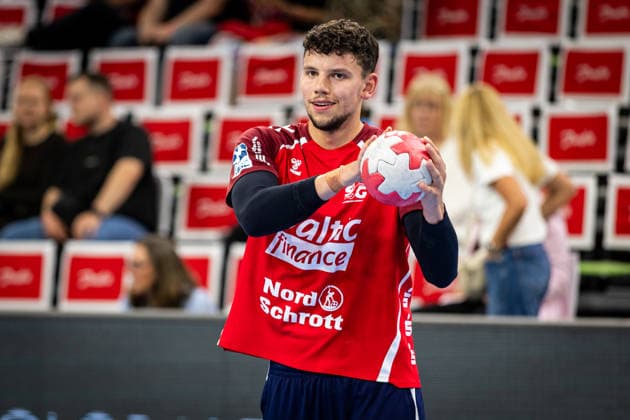 DAIKIN HBL: SG Flensburg-Handewitt vs ThSV Eisenach; 04.06.26 Marko Grgic (Nr.17, SG Flensburg-Handewitt) beim Warm Up DAIKIN HBL: SG Flensburg-Handewitt vs ThSV Eisenach, GP JOULE Arena am 04.06.26 Copyright: xBEAUTIFULxSPORTS MarioxM.xKobergx