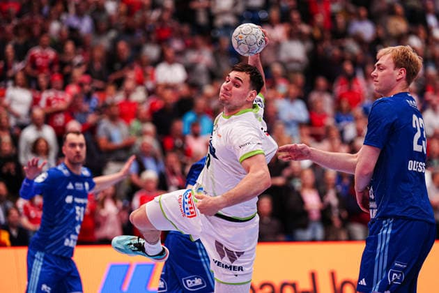 Sport Bilder des Tages Wurf Tor Josip Simic (HSG Wetzlar, 10) GER, Handball Verein Hamburg vs. HSG Wetzlar, Handball, 1. Bundesliga, Spieltag 33, Saison 2025 2026, 04.06.2026 GER, Handball Sport Verein Hamburg vs. HSG Wetzlar, Handball, 1. Bundesliga, Spieltag 33, Saison 2025 2026, 04.06.2026 Hamburg *** Throw Goal Josip Simic HSG Wetzlar, 10 GER, Handball Sport Verein Hamburg vs HSG Wetzlar, Handball, 1 Bundesliga, Matchday 33, Season 2025 2026, 04 06 2026 GER, Handball Sport Verein Hamburg vs HSG Wetzlar, Handball, 1 Bundesliga, Matchday 33, Season 2025 2026, 04 06 2026 Hamburg Copyright: xEibner-Pressefoto MarcelxvonxFehrnx EP_MFN