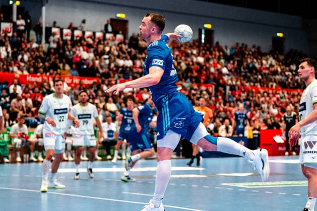 04.06.2026, xdobgx, Handball Daikin HBL, Handball Verein Hamburg - HSG Wetzlar v.l. Casper Ulrich Mortensen (Handball Sport Verein Hamburg, 51) beim Wurf, in action, throwing Hamburg