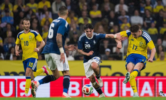 260604 Christos Zafeiris of Greece against Benjamin Nygren and Viktor Gyökeres of Sweden during the International Friendly, Länderspiel, Nationalmannschaft football match between Sweden and Greece on June 4, 2026 in Stockholm. Photo: Joel Marklund BILDBYRAN kod JM JM0822 bbeng fotboll football soccer fotball träningslandskamp international friendly sverige sweden sverige a grekland greece Copyright: JOELxMARKLUND BB260604JM045