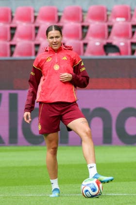 Köln, Deutschland: 04.06. 2026 - Training der DFB Frauen - Abschlusstraining vor dem WM Qualifikationsspiel Deutschland vs. Norwegen Im Bild: Larissa Mühlhaus Muehlhaus (Deutschland) Copyright: HMBxMedia MadeleinexFantini