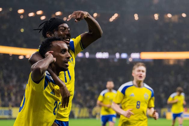 260604 Taha Ali and Anthony Elanga of Sweden celebrates after Gustaf Nilsson (not pictured) scored 2-1 during the International Friendly, Länderspiel, Nationalmannschaft football match between Sweden and Greece on June 4, 2026 in Stockholm. Photo: Johanna Säll BILDBYRAN kod JL JM0822 bbeng fotboll football soccer fotball träningslandskamp international friendly sverige sweden sverige a grekland greece jubel Copyright: JOHANNAxSÄLL BB260604BB603