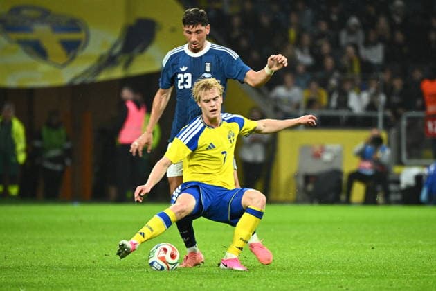 Greece s Nectarios Triantis and Sweden s Lucas Bergvall during Thursday s friendly football match between Sweden and Greece at Strawberry Arena ahead of this summer s World Cup. Stockholm, Sweden 4 July 2026. STOCKHOLM SWEDEN x10090x Copyright: xClaudioxBresciani TTx FOTBALL SWEDEN-GREECE