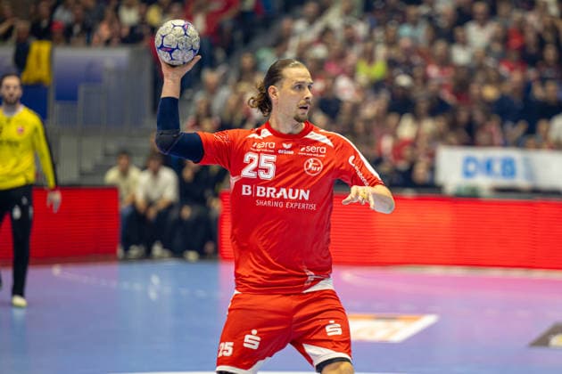 DAIKIN Handball Bundesliga, Kassel, MT Melsungen vs. Fuechse Berlin, Rothenbach-Halle Kassel; 04.06.2026 DAIKIN Handball Bundesliga, Kassel, Germany - 04.06.2026: Olle Forsell Schefvert (MT Melsungen, 25) am Ball, Handball Bundesliga, Spiel der MT Melsungen vs. Fuechse Berlin, Rothenbach-Halle Kassel Copyright: xBEAUTIFULxSPORTS Freudensteinx