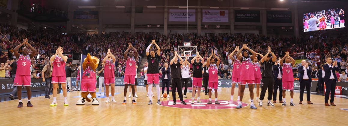 Saisonende für die Telekom Baskets Bonn nach Niederlage vs. FC Bayern München (Muenchen) Basketball Playoffs Halbfinale Spiel 3 - Saison 2025 26