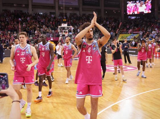 Saisonende für die Telekom Baskets Bonn nach Niederlage vs. FC Bayern München (Muenchen) Basketball Playoffs Halbfinale Spiel 3 - Saison 2025 26