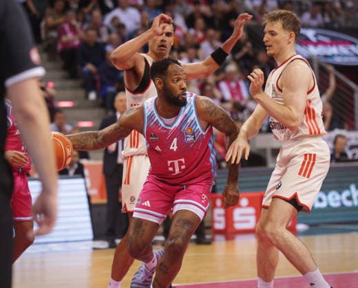 Jeff Garrett Telekom Baskets Bonn vs. FC Bayern München (Muenchen) Basketball Playoffs Halbfinale Spiel 3 - Saison 2025 26