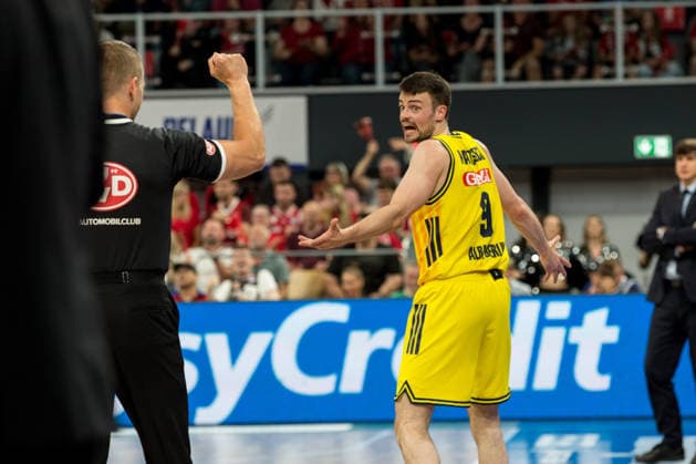 Bamberg, Deutschland 04. Juni 2026: 1. BBL Playoff Halbfinale - 2025 2026 - Sp. 3 - Bamberg Baskets gegen Alba Berlin Im Bild: Jonas Mattisseck (Berlin) ist unzufrieden und wütend Brose Arena Bayern Copyright: xFotostandx xSchmittx