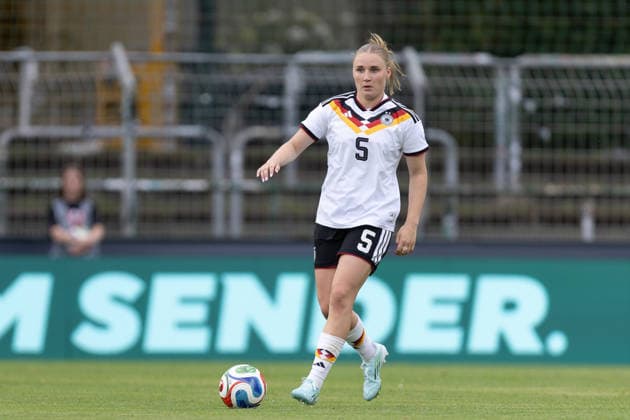 GER, Leipzig, DFB, Fussball, Frauenfussball, internationales Freundschaftsspiel, Deutschland U23 vs. Daenemark U23 im Bild v.l.: Jella Veit (Deutschland U23 05), Aktion mit Ball 04.06.2026, Alfred-Kunze Sportpark Leipzig DFB REGULATIONS PROHIBIT ANY USE OF PHOTOGRAPHS AS IMAGE SEQUENCES AND OR QUASI-VIDEO, Copyright: HMBxMedia PaulxFritz