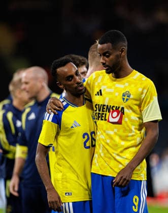 260604 Taha Ali and Alexander Isak of Sweden after the International Friendly, Länderspiel, Nationalmannschaft football match between Sweden and Greece on June 4, 2026 in Stockholm. Photo: Maxim Thore BILDBYRAN kod MT JM0822 bbeng fotboll football soccer fotball träningslandskamp international friendly sverige sweden sverige a grekland greece Copyright: MAXIMxTHORE BB260604MT097
