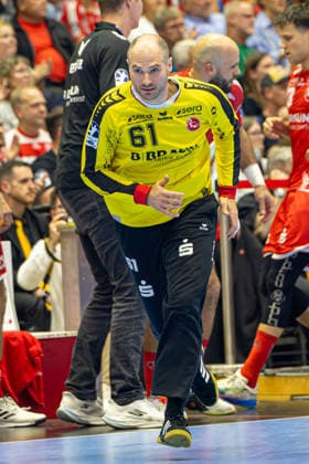 DAIKIN Handball Bundesliga, Kassel, MT Melsungen vs. Fuechse Berlin, Rothenbach-Halle Kassel; 04.06.2026 DAIKIN Handball Bundesliga, Kassel, Germany - 04.06.2026: Laszlo Bartucz (MT Melsungen, 61) läuft zum Tor, Handball Bundesliga, Spiel der MT Melsungen vs. Fuechse Berlin, Rothenbach-Halle Kassel Copyright: xBEAUTIFULxSPORTS Freudensteinx