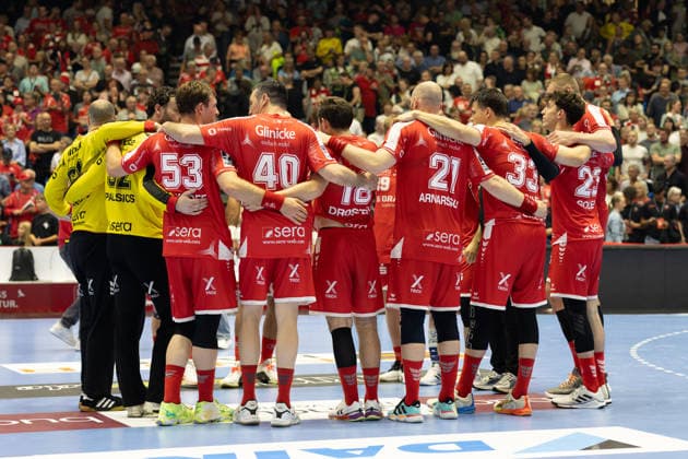 DAIKIN Handball Bundesliga, Kassel, MT Melsungen vs. Fuechse Berlin, Rothenbach-Halle Kassel; 04.06.2026 DAIKIN Handball Bundesliga, Kassel, Germany - 04.06.2026: Die Spieler nach dem Spiel, Handball Bundesliga, Spiel der MT Melsungen vs. Fuechse Berlin, Rothenbach-Halle Kassel Copyright: xBEAUTIFULxSPORTS Freudensteinx