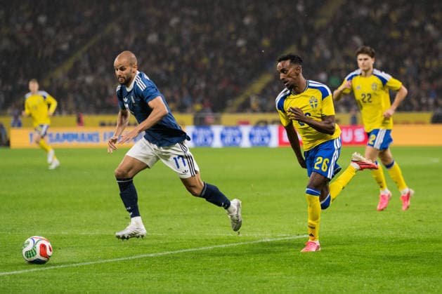 260604 Pantelis Hatzidiakos of Greece and Taha Ali of Sweden during the International Friendly, Länderspiel, Nationalmannschaft football match between Sweden and Greece on June 4, 2026 in Stockholm. Photo: Johanna Säll BILDBYRAN kod JL JM0822 bbeng fotboll football soccer fotball träningslandskamp international friendly sverige sweden sverige a grekland greece Copyright: JOHANNAxSÄLL BB260604BB905